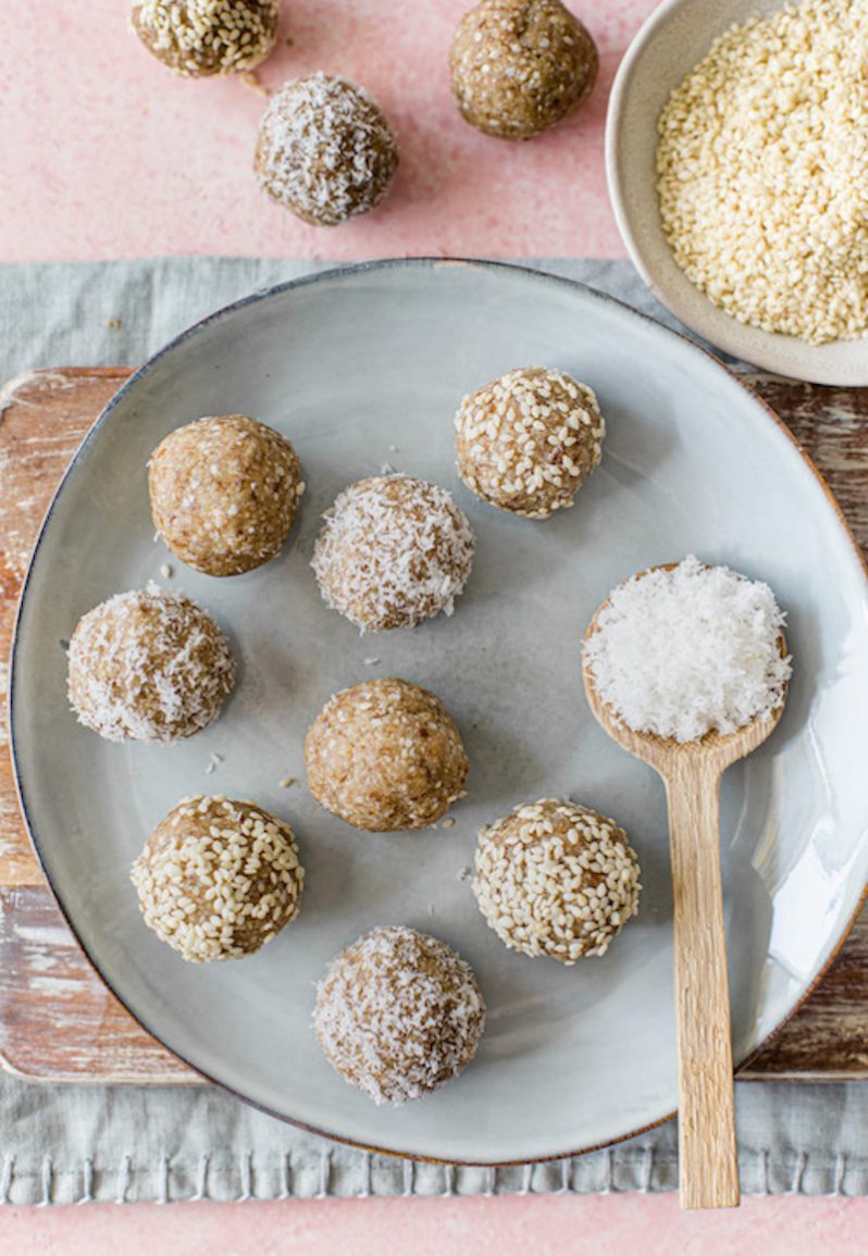 Lunchbox friendly bliss balls